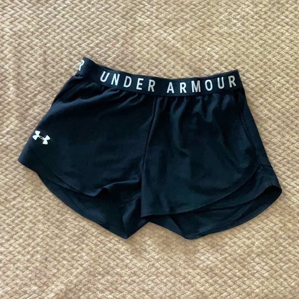 Women's UA Play Up 3.0 Shorts Size Medium
